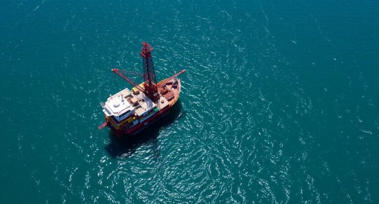 what is onshore and offshore in oil and gas